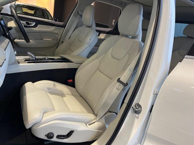 XC60 ウルトラ B5 AWD 認定中古車 パノラマガラスサンルーフ エアサスペンション Bowers&Wilkins 白革シート Googleナビ 360°ビューカメラ シートヒーター メモリー機能付きパワーシート 禁煙車(36枚目)