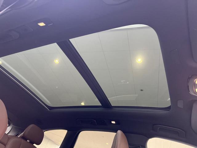 ＸＣ６０ プラス　Ｂ５　認定中古車　サンルーフ　本革シート　禁煙車　純正Ｇｏｏｇｌｅナビ　３６０°ビューカメラ　クライメートパッケージ　パイロットアシスト　メモリーシート　全席シートヒーター　ステアリングヒーター（5枚目）