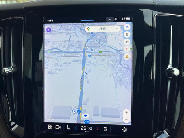 ＸＣ６０ プラス　Ｂ５　認定中古車　サンルーフ　本革シート　禁煙車　純正Ｇｏｏｇｌｅナビ　３６０°ビューカメラ　クライメートパッケージ　パイロットアシスト　メモリーシート　全席シートヒーター　ステアリングヒーター（6枚目）