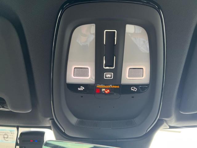 ＸＣ６０ プラス　Ｂ５　認定中古車　サンルーフ　本革シート　禁煙車　純正Ｇｏｏｇｌｅナビ　３６０°ビューカメラ　クライメートパッケージ　パイロットアシスト　メモリーシート　全席シートヒーター　ステアリングヒーター（10枚目）