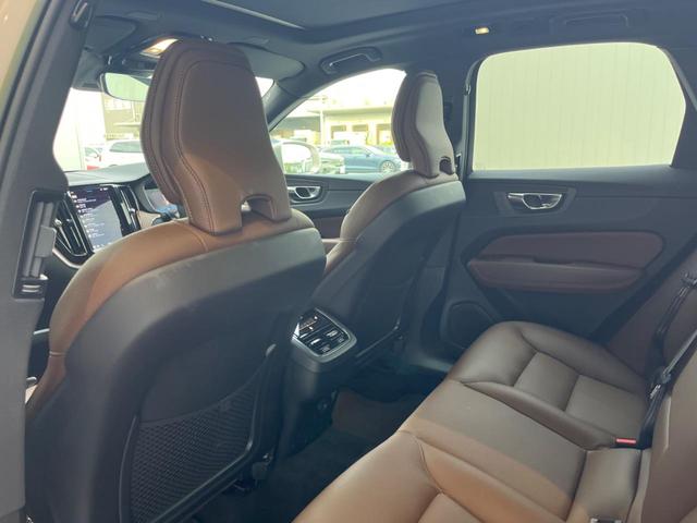 ＸＣ６０ プラス　Ｂ５　認定中古車　サンルーフ　本革シート　禁煙車　純正Ｇｏｏｇｌｅナビ　３６０°ビューカメラ　クライメートパッケージ　パイロットアシスト　メモリーシート　全席シートヒーター　ステアリングヒーター（40枚目）