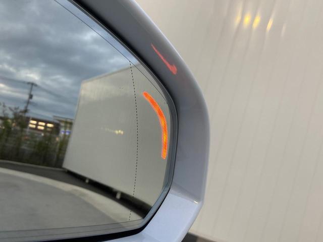 V60 アルティメット B4 認定中古車 harman/kardon 茶革シート Googleナビ 360°ビューカメラ 禁煙車 メモリー機能付きパワーシート シートヒーター パワーテールゲート Bluetooth ETC(39枚目)