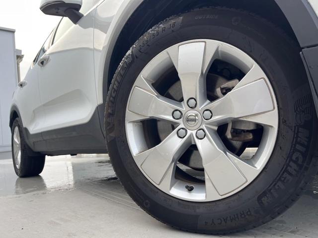XC40 B4 AWD モメンタム 認定中古車 純正ナビ 360°ビューカメラ 禁煙車 メモリー機能付きパワーシート Bluetooth パワーテールゲート ルーフレール シートヒーター ETC BLIS LEDヘッドライト(14枚目)
