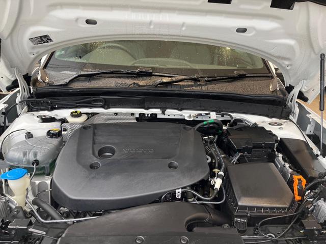 XC40 B4 AWD モメンタム 認定中古車 純正ナビ 360°ビューカメラ 禁煙車 メモリー機能付きパワーシート Bluetooth パワーテールゲート ルーフレール シートヒーター ETC BLIS LEDヘッドライト(18枚目)