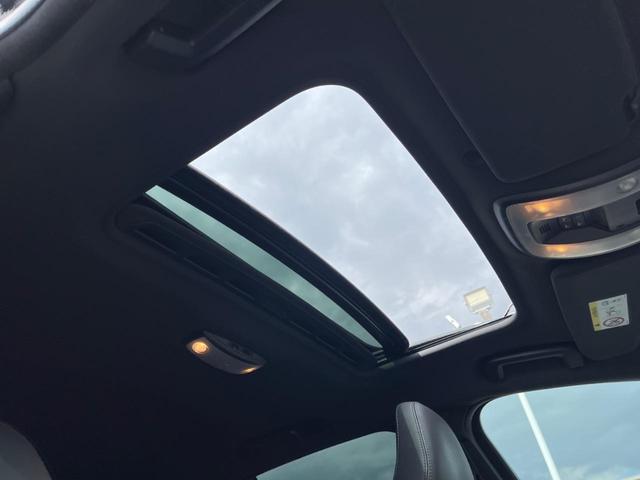 V60 D4 クラシック サンルーフ ディーゼル 純正ナビ バックカメラ 衝突軽減装置 レーダークルーズ 前席シートヒーター ETC フルセグTV Bluetooth再生 スマートキー(5枚目)