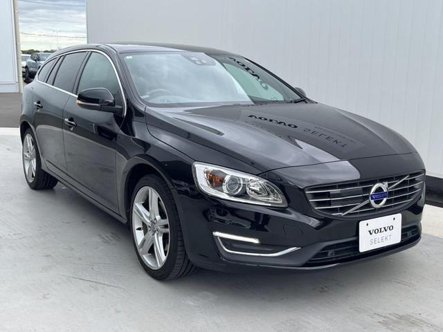 V60 D4 クラシック サンルーフ ディーゼル 純正ナビ バックカメラ 衝突軽減装置 レーダークルーズ 前席シートヒーター ETC フルセグTV Bluetooth再生 スマートキー(22枚目)