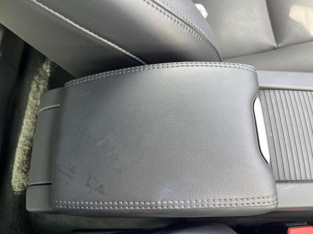 V60 D4 クラシック サンルーフ ディーゼル 純正ナビ バックカメラ 衝突軽減装置 レーダークルーズ 前席シートヒーター ETC フルセグTV Bluetooth再生 スマートキー(34枚目)