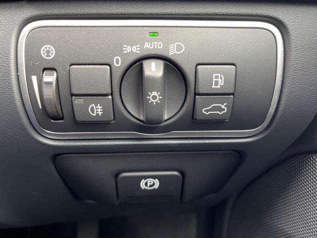 V60 D4 クラシック サンルーフ ディーゼル 純正ナビ バックカメラ 衝突軽減装置 レーダークルーズ 前席シートヒーター ETC フルセグTV Bluetooth再生 スマートキー(37枚目)