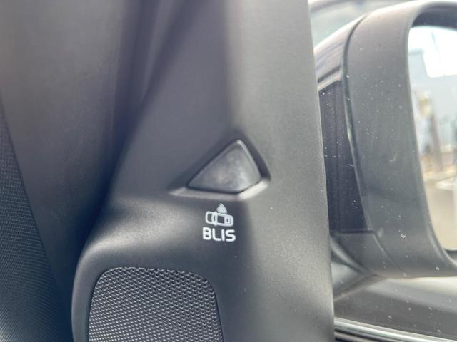 V60 D4 クラシック サンルーフ ディーゼル 純正ナビ バックカメラ 衝突軽減装置 レーダークルーズ 前席シートヒーター ETC フルセグTV Bluetooth再生 スマートキー(38枚目)