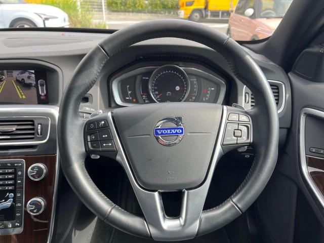 V60 D4 クラシック サンルーフ ディーゼル 純正ナビ バックカメラ 衝突軽減装置 レーダークルーズ 前席シートヒーター ETC フルセグTV Bluetooth再生 スマートキー(49枚目)