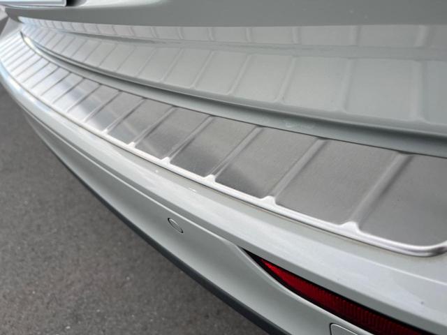 Ｖ６０ Ｔ５　インスクリプション　認定中古車サンルーフ　純正９インチナビ　黒革シート　３６０°ビューカメラ　ｈａｒｍａｎｋａｒｄｏｎ　インテリセーフ　レーダークルーズ　シートヒーター　パワーシート　パワーバックドア　ＬＥＤヘッドライト（43枚目）