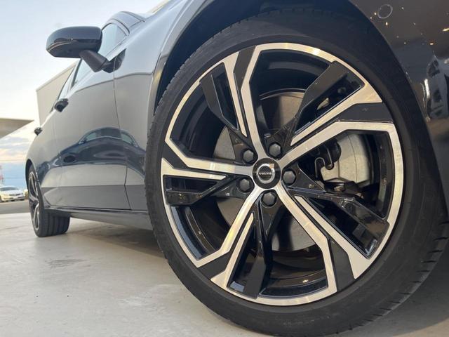S60 リチャジアルティメットT6AWDプラグインハイブリド 認定中古車 サンルーフ ワンオーナー 禁煙車 AWD harman/kardon インテリセーフ 衝突被害軽減ブレーキ 360°ビューカメラ パイロットアシスト 純正9インチナビ シートヒーター(15枚目)