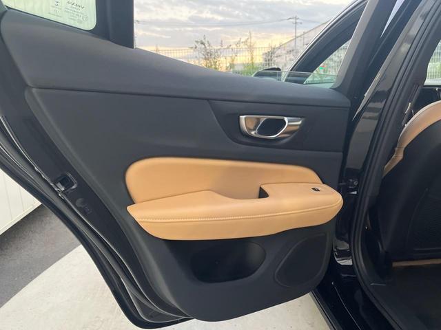 S60 リチャジアルティメットT6AWDプラグインハイブリド 認定中古車 サンルーフ ワンオーナー 禁煙車 AWD harman/kardon インテリセーフ 衝突被害軽減ブレーキ 360°ビューカメラ パイロットアシスト 純正9インチナビ シートヒーター(31枚目)