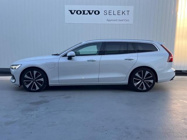 Ｖ６０ リチャジアルティメットＴ６ＡＷＤプラグインハイブリド　認定中古車　　パノラマガラスサンルーフ　純正ナビ　３６０°ビューカメラ　メモリー機能付きパワーシート　禁煙車　シートヒーター　ベンチレーション　パワーテールゲート　Ｂｌｕｅｔｏｏｔｈ　ＥＴＣ（22枚目）