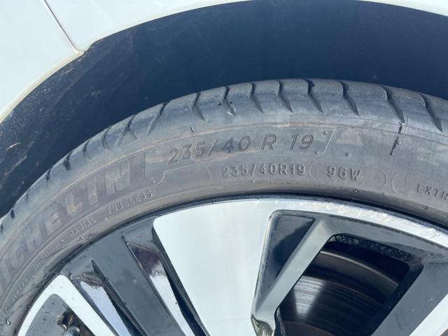 Ｖ６０ リチャジアルティメットＴ６ＡＷＤプラグインハイブリド　認定中古車　　パノラマガラスサンルーフ　純正ナビ　３６０°ビューカメラ　メモリー機能付きパワーシート　禁煙車　シートヒーター　ベンチレーション　パワーテールゲート　Ｂｌｕｅｔｏｏｔｈ　ＥＴＣ（28枚目）