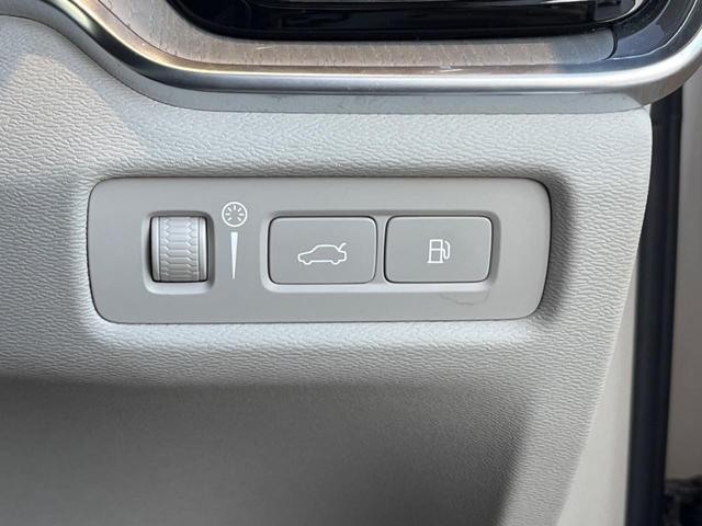 Ｖ６０ リチャジアルティメットＴ６ＡＷＤプラグインハイブリド　認定中古車　　パノラマガラスサンルーフ　純正ナビ　３６０°ビューカメラ　メモリー機能付きパワーシート　禁煙車　シートヒーター　ベンチレーション　パワーテールゲート　Ｂｌｕｅｔｏｏｔｈ　ＥＴＣ（35枚目）