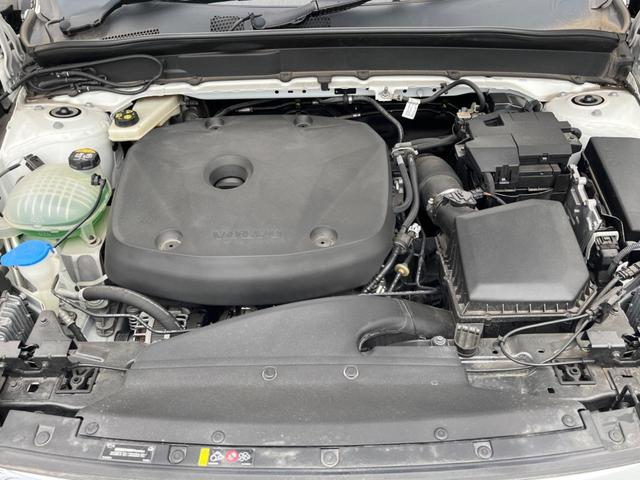 ＸＣ４０ Ｔ４　ＡＷＤ　インスクリプション　認定中古車　ｈａｒｍａｎ／ｋａｒｄｏｎ　白革シート　純正ナビ　３６０°ビューカメラ　メモリー機能付きパワーシート　シートヒーター　禁煙車　Ｂｌｕｅｔｏｏｔｈ　パワーテールゲート　ＥＴＣ　ルーフレール（20枚目）