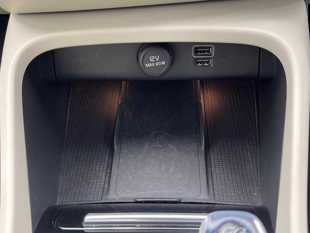 ＸＣ４０ Ｔ４　ＡＷＤ　インスクリプション　認定中古車　ｈａｒｍａｎ／ｋａｒｄｏｎ　白革シート　純正ナビ　３６０°ビューカメラ　メモリー機能付きパワーシート　シートヒーター　禁煙車　Ｂｌｕｅｔｏｏｔｈ　パワーテールゲート　ＥＴＣ　ルーフレール（40枚目）