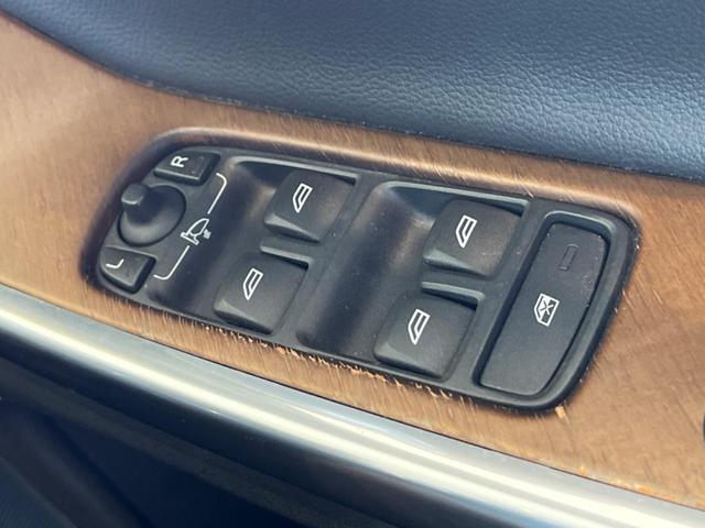 ＸＣ６０ Ｄ４　ＳＥ　黒革シート　純正ナビ　バックカメラ　メモリー機能付きパワーシート　シートヒーター　禁煙車　Ｂｌｕｅｔｏｏｔｈ　パドルシフト　ＥＴＣ　ＢＬＩＳ　パワーテールゲート　ＣＤ　ＤＶＤ（28枚目）