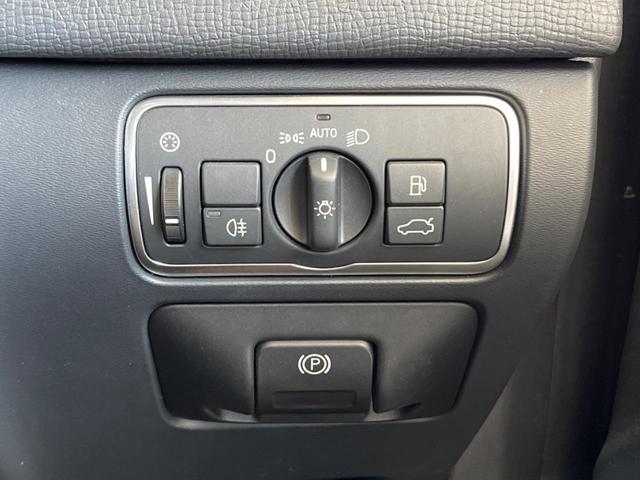 ＸＣ６０ Ｄ４　ＳＥ　黒革シート　純正ナビ　バックカメラ　メモリー機能付きパワーシート　シートヒーター　禁煙車　Ｂｌｕｅｔｏｏｔｈ　パドルシフト　ＥＴＣ　ＢＬＩＳ　パワーテールゲート　ＣＤ　ＤＶＤ（29枚目）