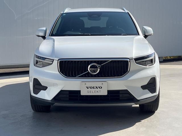 XC40 プラス B4 AWD 認定中古車 ワンオーナー 純正ナビ 360°ビューカメラ 禁煙車 メモリー機能付きパワーシート Bluetooth パワーテールゲート ルーフレール シートヒーター BLIS LEDヘッドライト(16枚目)