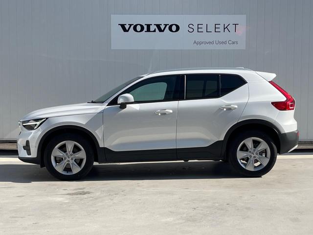 XC40 プラス B4 AWD 認定中古車 ワンオーナー 純正ナビ 360°ビューカメラ 禁煙車 メモリー機能付きパワーシート Bluetooth パワーテールゲート ルーフレール シートヒーター BLIS LEDヘッドライト(17枚目)
