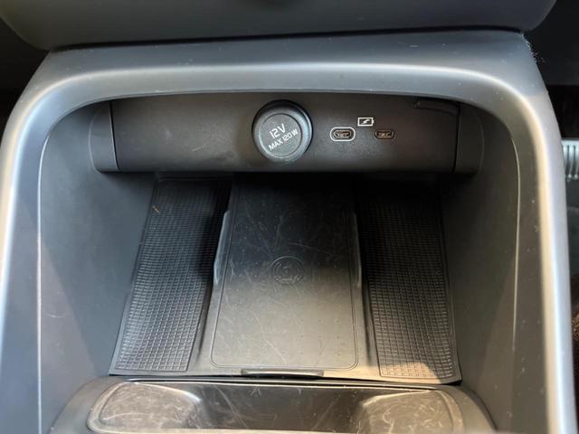 XC40 プラス B4 AWD 認定中古車 ワンオーナー 純正ナビ 360°ビューカメラ 禁煙車 メモリー機能付きパワーシート Bluetooth パワーテールゲート ルーフレール シートヒーター BLIS LEDヘッドライト(39枚目)