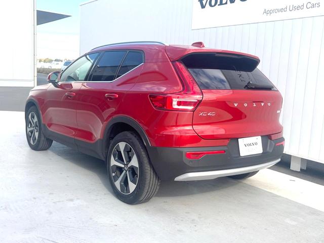 XC40 アルティメット B4 AWD 認定中古車 harman/kardon 黒革シート Googleナビ 360°ビューカメラ 禁煙車 メモリー機能付きパワーシート シートヒーター ハンドルヒーター ルーフレール パワーテールゲート(22枚目)