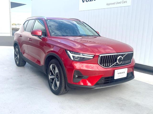 XC40 アルティメット B4 AWD 認定中古車 harman/kardon 黒革シート Googleナビ 360°ビューカメラ 禁煙車 メモリー機能付きパワーシート シートヒーター ハンドルヒーター ルーフレール パワーテールゲート(25枚目)