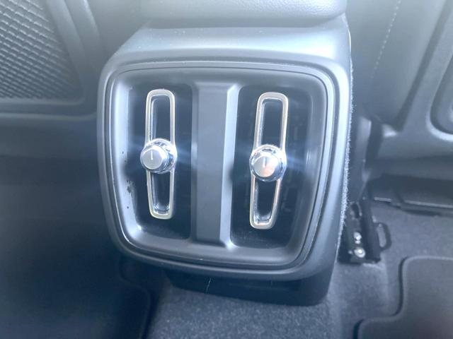 XC40 アルティメット B4 AWD 認定中古車 harman/kardon 黒革シート Googleナビ 360°ビューカメラ 禁煙車 メモリー機能付きパワーシート シートヒーター ハンドルヒーター ルーフレール パワーテールゲート(50枚目)