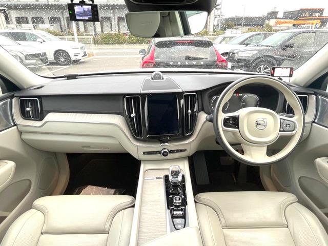 ＸＣ６０ Ｔ８　ツインエンジン　ＡＷＤ　インスクリプション　サンルーフ　ファインナッパレザー　スーパーチャージャー　Ｂ＆Ｗプレミアムサウンド　エアサスペンション　衝突被害軽減ブレーキ　３６０°ビューカメラ　パイロットアシスト　レーダークルーズ　純正９インチナビ（2枚目）