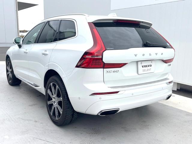 ＸＣ６０ Ｔ８　ツインエンジン　ＡＷＤ　インスクリプション　サンルーフ　ファインナッパレザー　スーパーチャージャー　Ｂ＆Ｗプレミアムサウンド　エアサスペンション　衝突被害軽減ブレーキ　３６０°ビューカメラ　パイロットアシスト　レーダークルーズ　純正９インチナビ（23枚目）