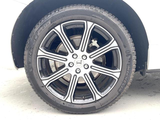 ＸＣ６０ Ｔ８　ツインエンジン　ＡＷＤ　インスクリプション　サンルーフ　ファインナッパレザー　スーパーチャージャー　Ｂ＆Ｗプレミアムサウンド　エアサスペンション　衝突被害軽減ブレーキ　３６０°ビューカメラ　パイロットアシスト　レーダークルーズ　純正９インチナビ（26枚目）