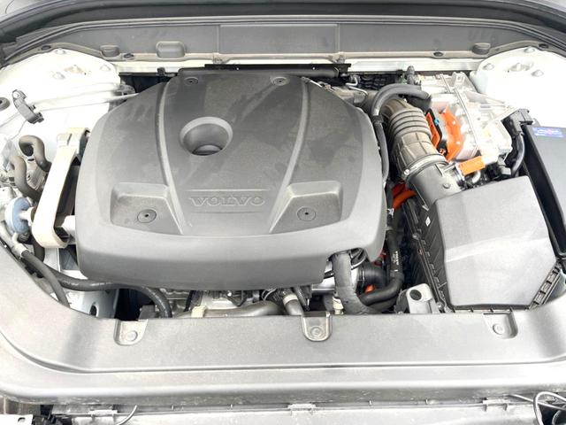 ＸＣ６０ Ｔ８　ツインエンジン　ＡＷＤ　インスクリプション　サンルーフ　ファインナッパレザー　スーパーチャージャー　Ｂ＆Ｗプレミアムサウンド　エアサスペンション　衝突被害軽減ブレーキ　３６０°ビューカメラ　パイロットアシスト　レーダークルーズ　純正９インチナビ（56枚目）