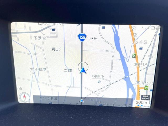 【純正ＨＤＤナビゲーション】地上デジタルＴＶ放送、ＣＤ／ＤＶＤ再生はもちろん、Ｂｌｕｅｔｏｏｔｈオーディオなど多彩なメディアに対応！