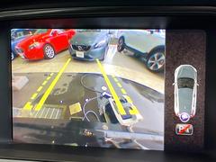 【パークアシスト・カメラ】駐車時に後方がリアルタイム映像で確認できます。大型商業施設や立体駐車場での駐車時や、夜間のバック時に大活躍！運転スキルに関わらず、今や必須となった装備のひとつです！ 5