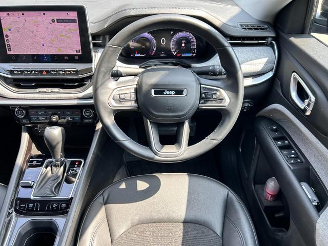 ジープ・コンパス ロンジチュード　４×４　純正ナビゲーション　ＡｐｐｌｅＣａｒｐｌａｙ　Ｂｌｕｅｔｏｏｔｈ　ＥＴＣ２．０　４ＷＤ　ＬＥＤヘッドライト　新車保証継承（22枚目）