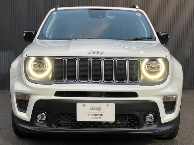 ジープ伝統の７スロットグリル！