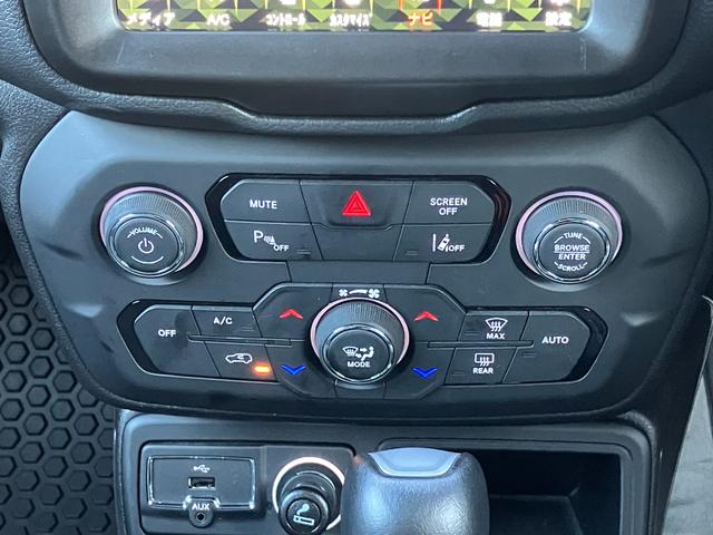 さまざまな体型にフィットするドライバーズシート！