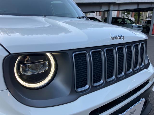 納車時のガラスコーティングはお勧めです。専門業者にて研磨作業を行い塗面を整えガラスコーティングを施工します。輝きが違います。