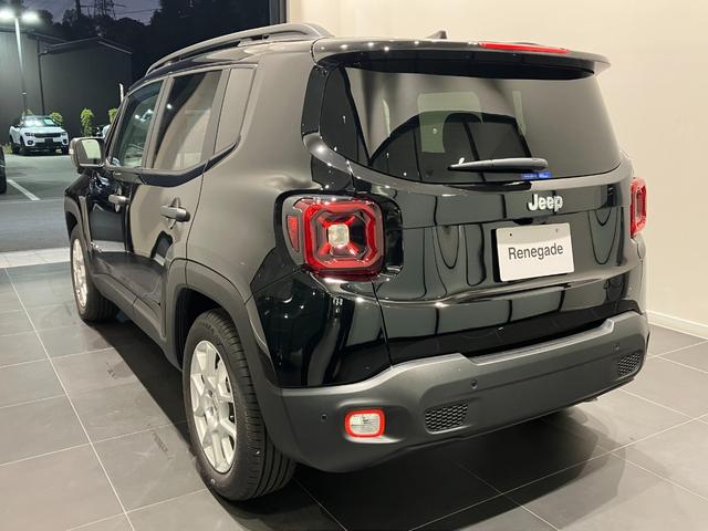 ジープ・レネゲード アルティテュード　ｅ－ハイブリッド　登録済未使用車　新車保証継承（4枚目）