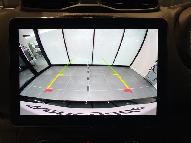 ジープ・レネゲード アルティテュード　ｅ－ハイブリッド　登録済未使用車　新車保証継承（11枚目）