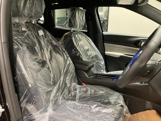 ジープ・コンパス リミテッド　登録済未使用車　新車保証継承　サンルーフ（9枚目）