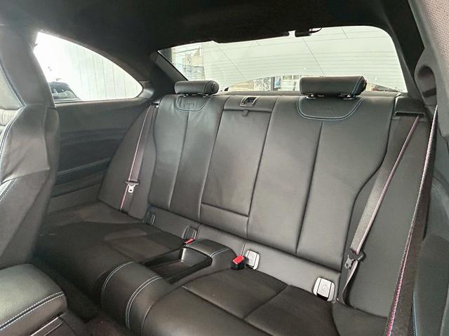 Ｍ２ コンペティション　【正規認定中古車】【全国正規ディーラー保証付／２年・走行距離無制限】【７速　Ｍ　ＤＣＴ　Ｄｒｉｖｅｌｏｇｉｃ】【クルーズコントロール】【シートヒーター】【Ｂｌｕｅｔｏｏｔｈ】【禁煙】【前車衝突警告】（19枚目）