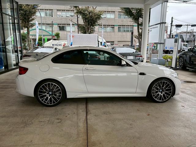 Ｍ２ コンペティション　【正規認定中古車】【全国正規ディーラー保証付／２年・走行距離無制限】【７速　Ｍ　ＤＣＴ　Ｄｒｉｖｅｌｏｇｉｃ】【クルーズコントロール】【シートヒーター】【Ｂｌｕｅｔｏｏｔｈ】【禁煙】【前車衝突警告】（56枚目）
