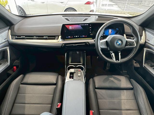 iX1 eDrive 20 Mスポーツ ハイラインパッケージ 【BMW正規ディーラー/認定中古車2年保証付き】弊社試乗車】【ハイラインパッケージ】【テクノロジーパッケージ】 【前車追従機能】【ヘッドアップディスプレイ】【Androidauto】【シートヒーター】(5枚目)