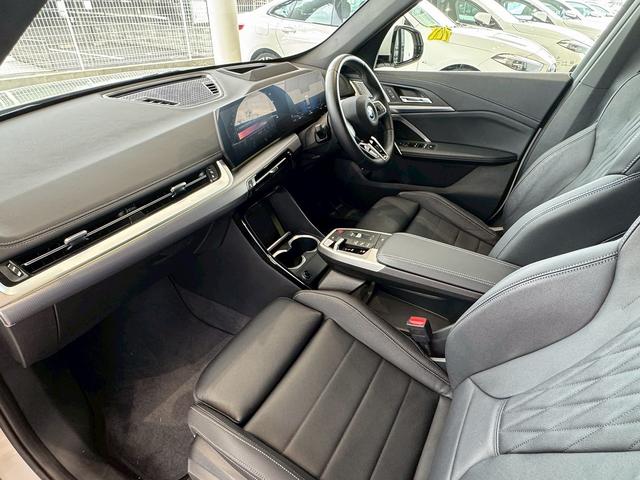 iX1 eDrive 20 Mスポーツ ハイラインパッケージ 【BMW正規ディーラー/認定中古車2年保証付き】弊社試乗車】【ハイラインパッケージ】【テクノロジーパッケージ】 【前車追従機能】【ヘッドアップディスプレイ】【Androidauto】【シートヒーター】(16枚目)