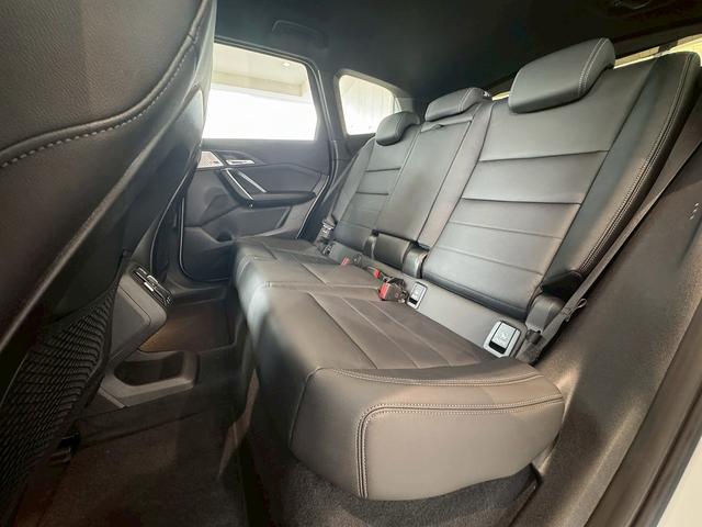 iX1 eDrive 20 Mスポーツ ハイラインパッケージ 【BMW正規ディーラー/認定中古車2年保証付き】弊社試乗車】【ハイラインパッケージ】【テクノロジーパッケージ】 【前車追従機能】【ヘッドアップディスプレイ】【Androidauto】【シートヒーター】(24枚目)