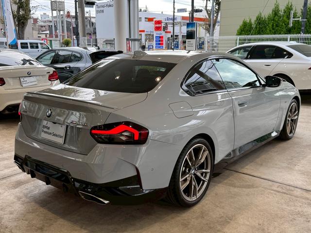 2シリーズ M240i xDriveクーペ 【正規認定中古車】【全国正規ディーラー保証付/2年・走行距離無制限】【弊社下取車/1オーナー/禁煙車】【Harman/Kardon】【ヘッドアップディスプレイ】【トップビューカメラ】【19インチAW】(60枚目)