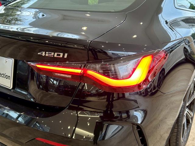 ＢＭＷを熟知したメカニックによる、１００項目の納車前点検。ドイツ本国と同様の教育・訓練を受けたメカニックが、１００項目にも上るポイントを徹底的に点検、整備した後にお客様にお引渡しいたします。